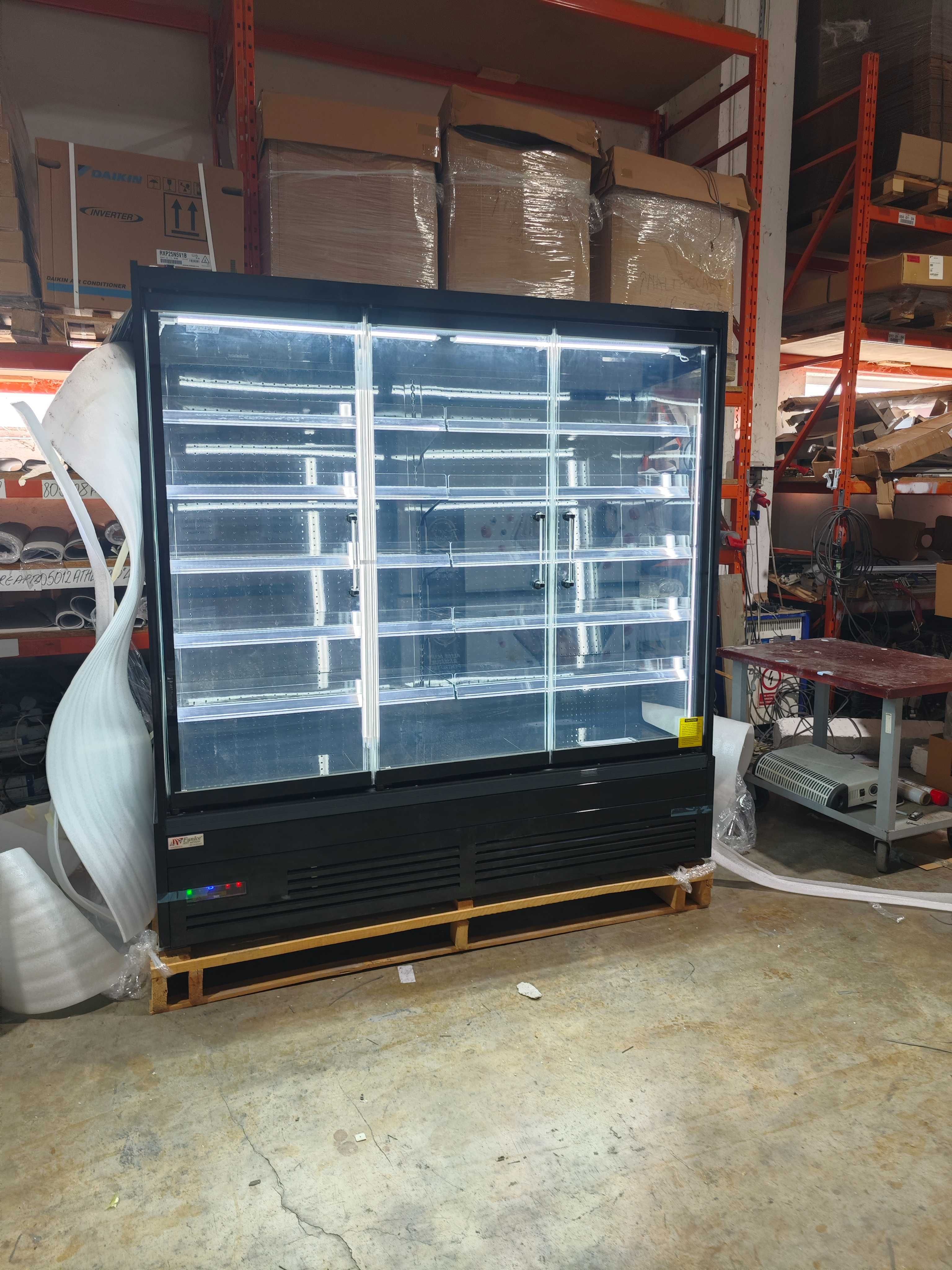 Vitrina verticala refrigerare 256 cm / 4 Usi - Model ELF 256 / NOU