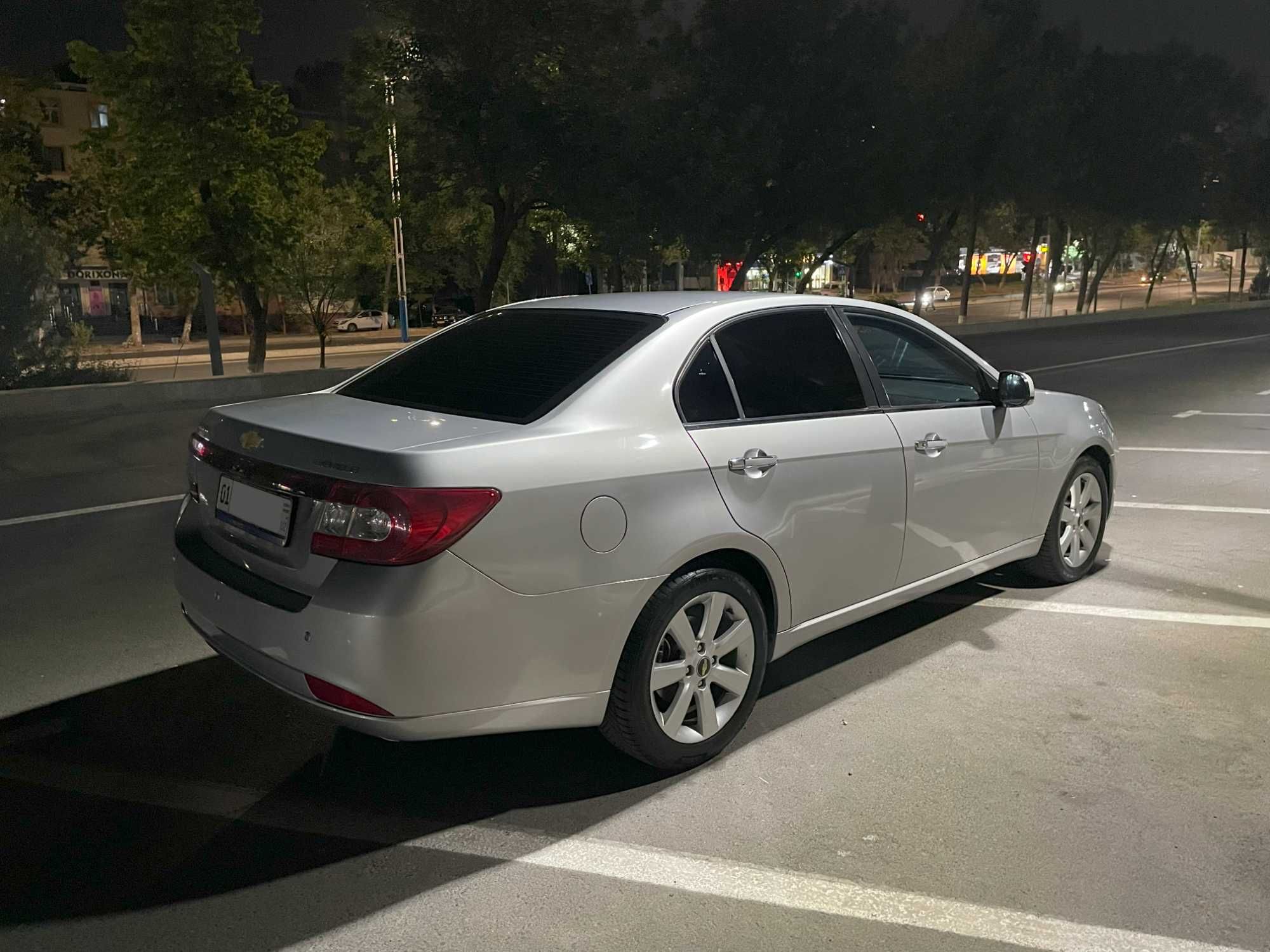 Chevrolet Epica 2.5L Full 3-позиция сотилади