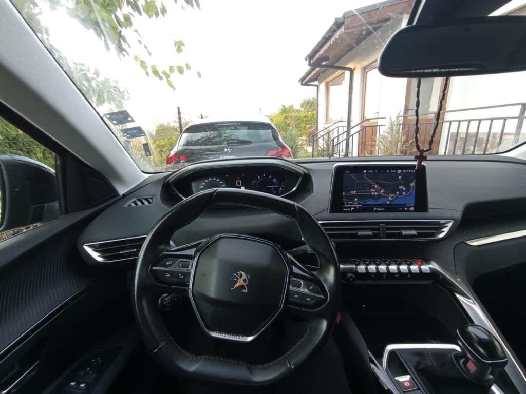 Peugeot 3008 1.2 PureTech Executive