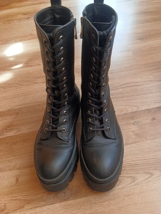 Кубинки/боти bershka 39 номер