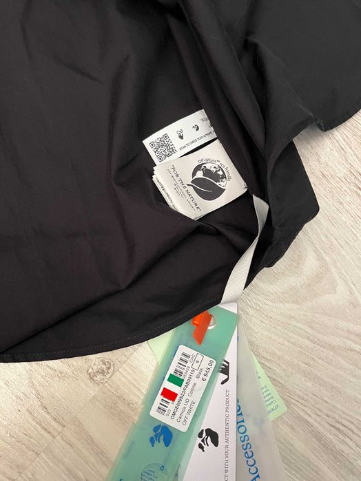 Off White camasa fashion S-M-L oversize, originala, retail 945 euro