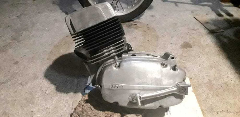 Двигател за cz 350 12 волта