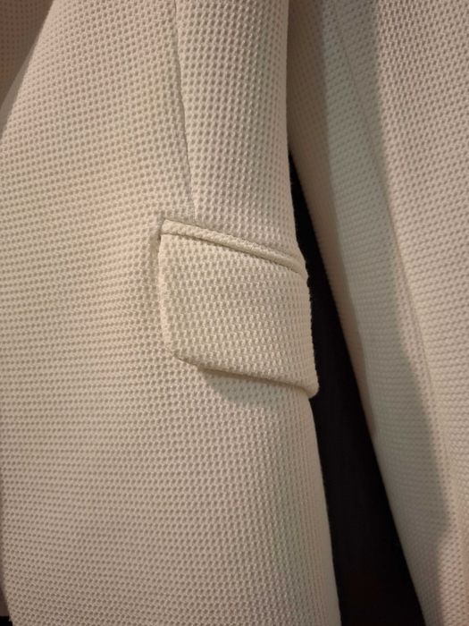 Дамско сако на Zara