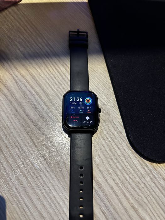 Продам фитнесс часы amazfit gts