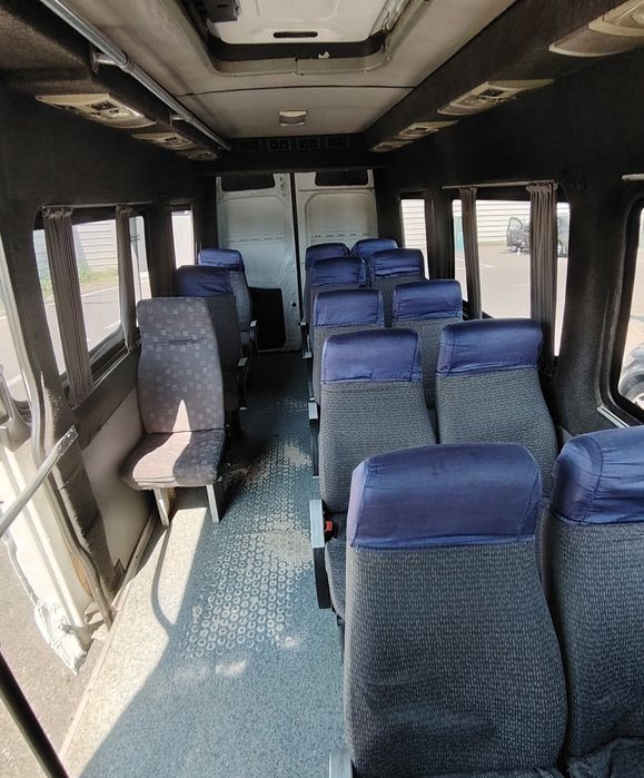 Microbuz Mercedes Sprinter