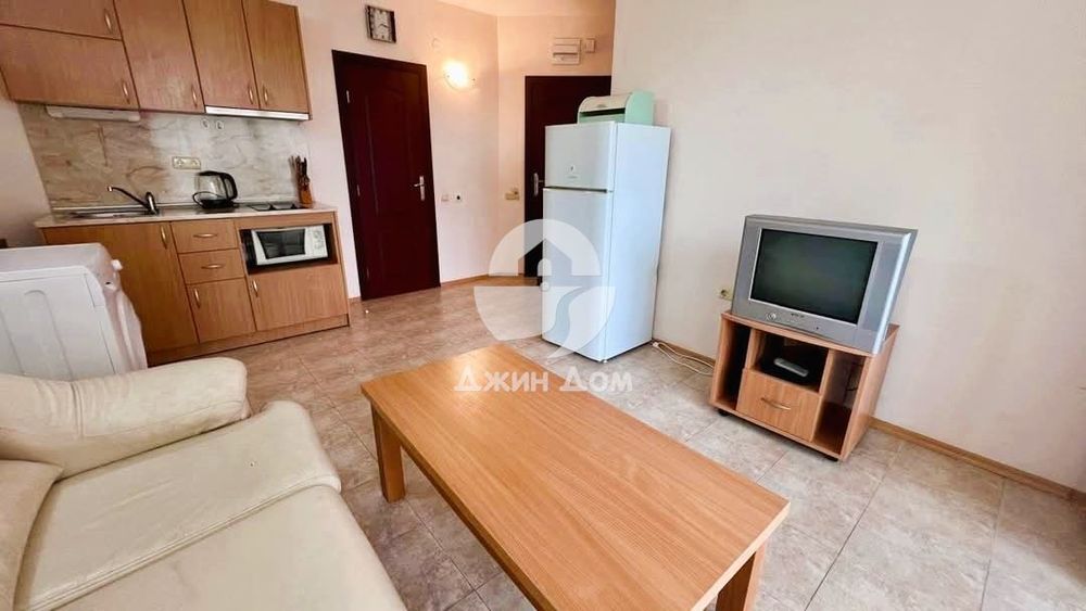 Продава се Двустаен апартамент в к.к. Слънчев бряг - 59 кв.м за 1170 €/кв.м - Снимка #1