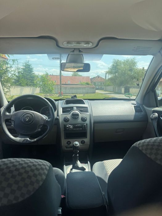 URGENT : Renaul Megane - 1.9 DCI - 2006