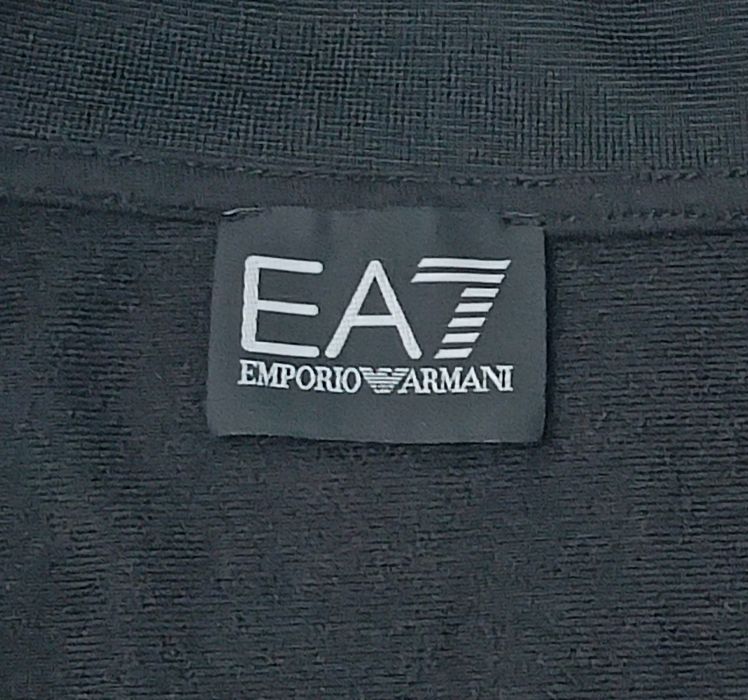 EA7 Emporio Armani Tracksuit оригинален екип L горнище и долнище