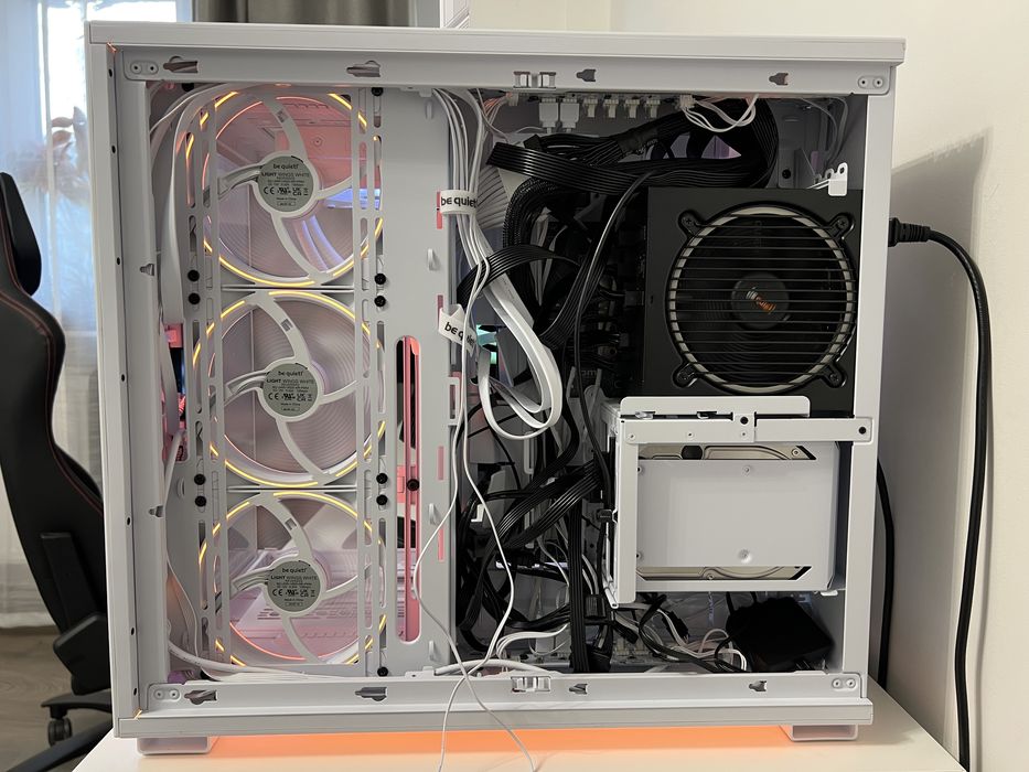 Vand carcasa bequiet! Light Base 900FX