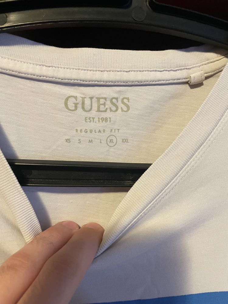 tricou guess alb logo