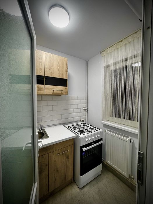 Inchiriez garsoniera