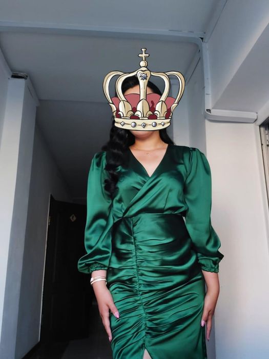 Продам платье зелёного цвета