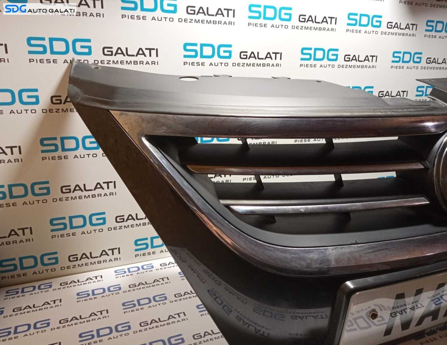 Grila Centrala cu Sigla Emblema Radiator de pe Bara Spoiler Fata Volkswagen Passat CC 2009 - 2012 Cod 3C8853651P 1K5853600 3C0853600A [M3750]