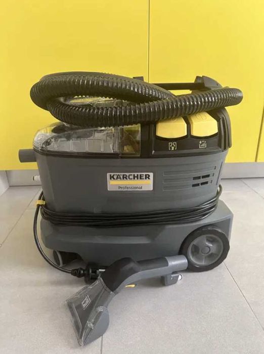 Inchiriez Karcher aspirator profesional curatare tapiterii