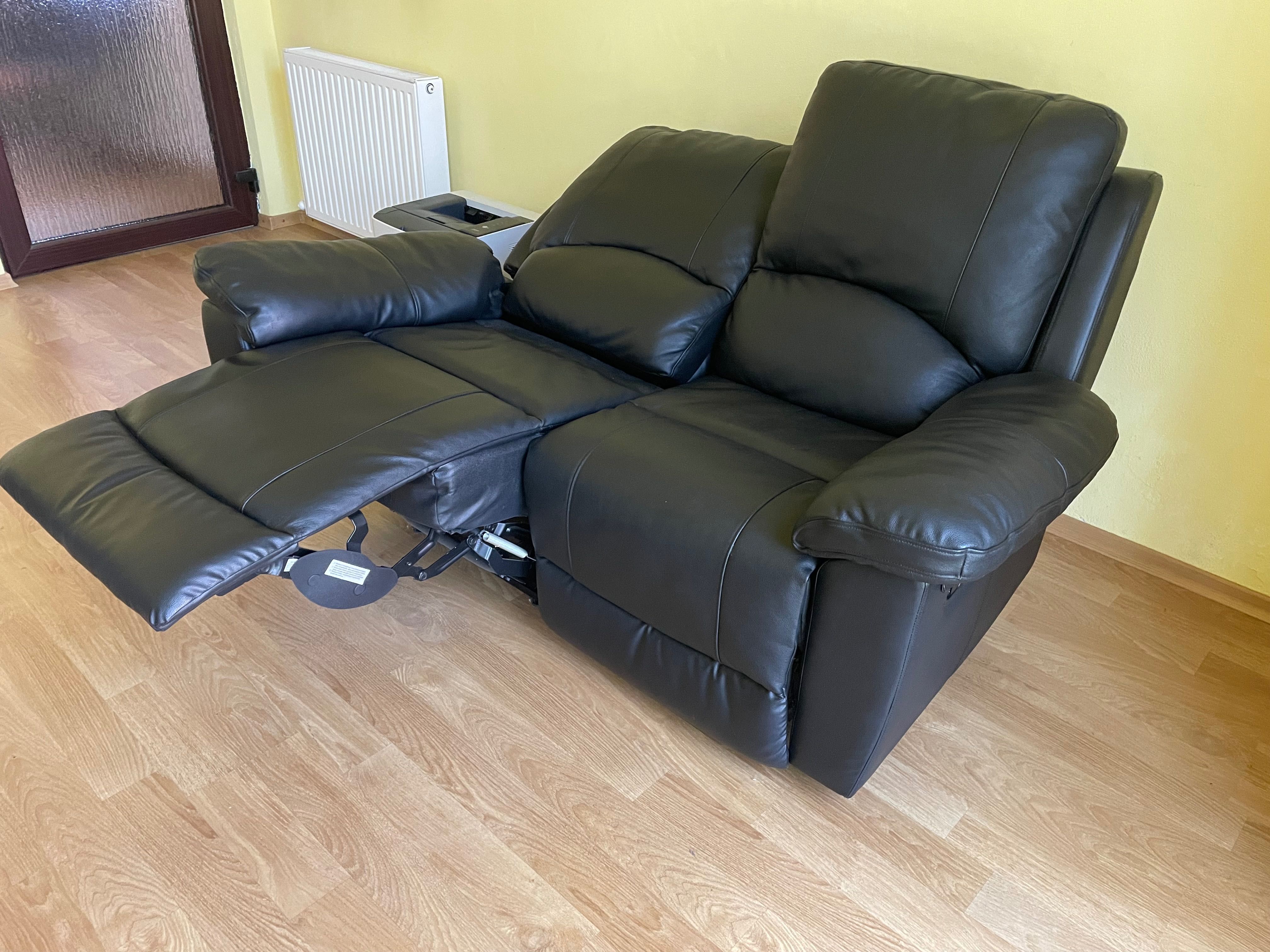 Vând Canapea recliner 2 locuri piele eco – confort și stil, ca nouă!