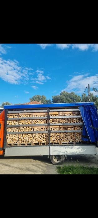 Lemne de foc taiate si sparte