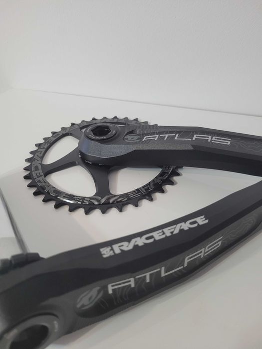 Pedalier RaceFace Atlas Cinch DH 165mm