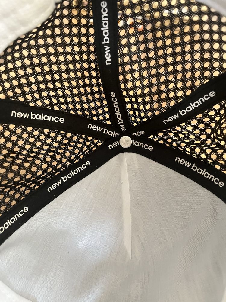 Мъжка шапка new balance