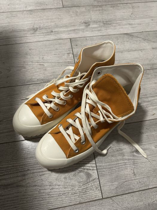 Converse Run Star Hike