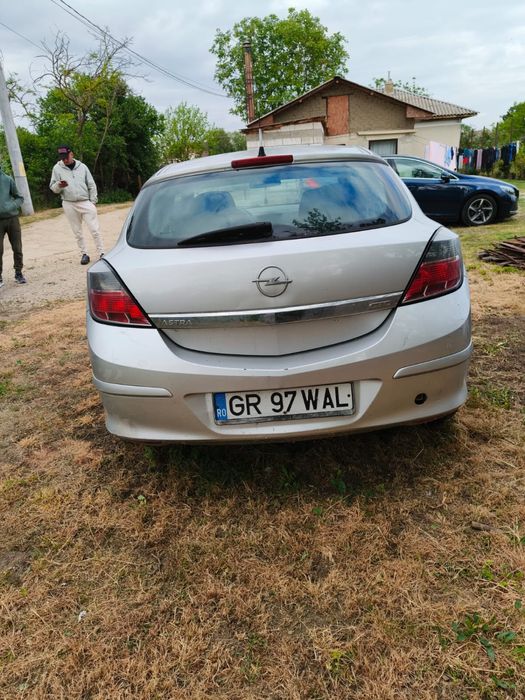 Opel astra gtc , 1.6 benzina