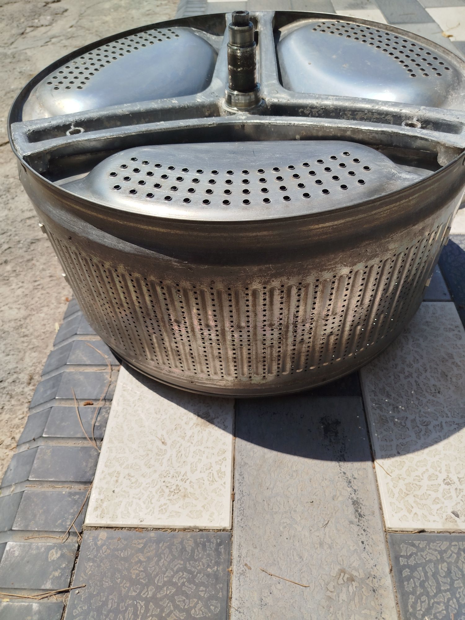 Продам криставину Haier