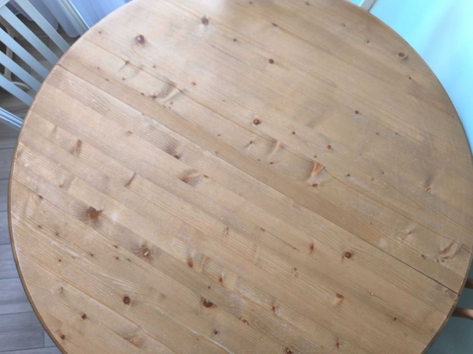 Трапезна маса с 4 стола