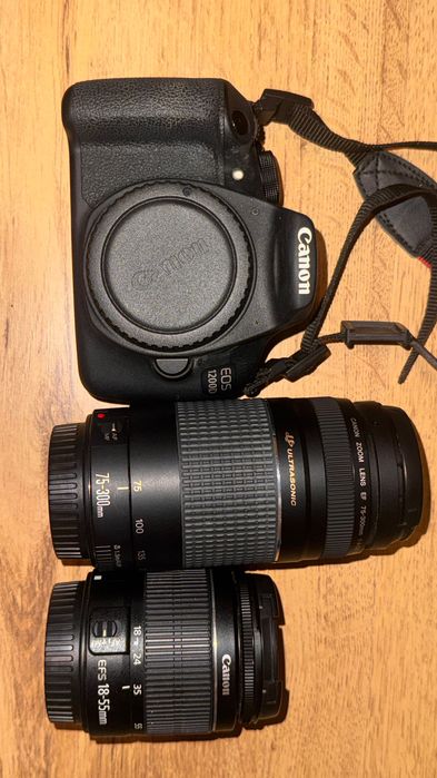 Фотоапарат Canon EOS 1200D