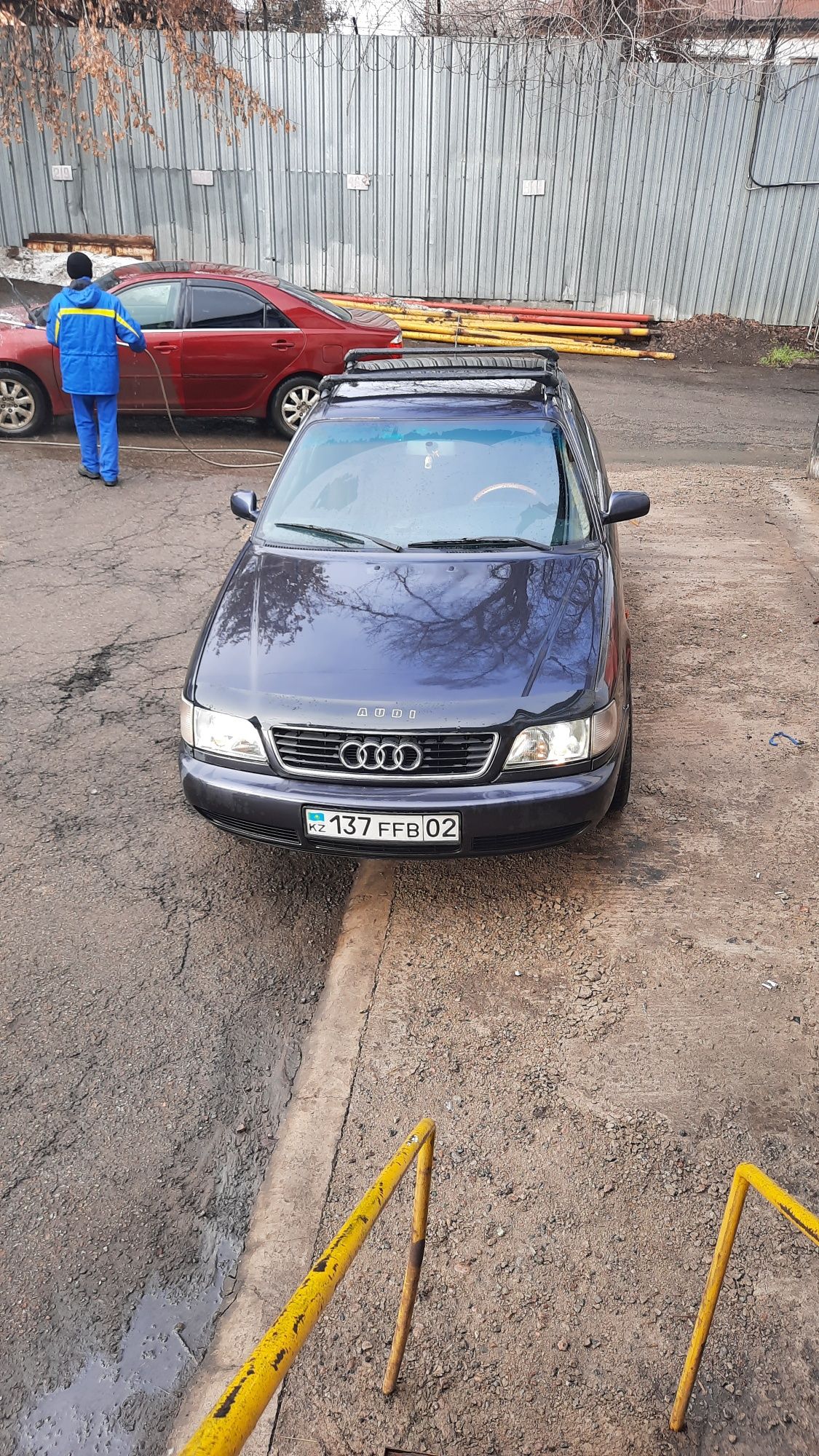 Продам Audi A6 C4 2.6