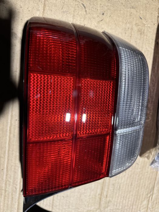 Ляв Стоп с бял мигач за bmw e36 бмв е36 компакт