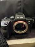 Sony A7III cu obiectiv si accessoris