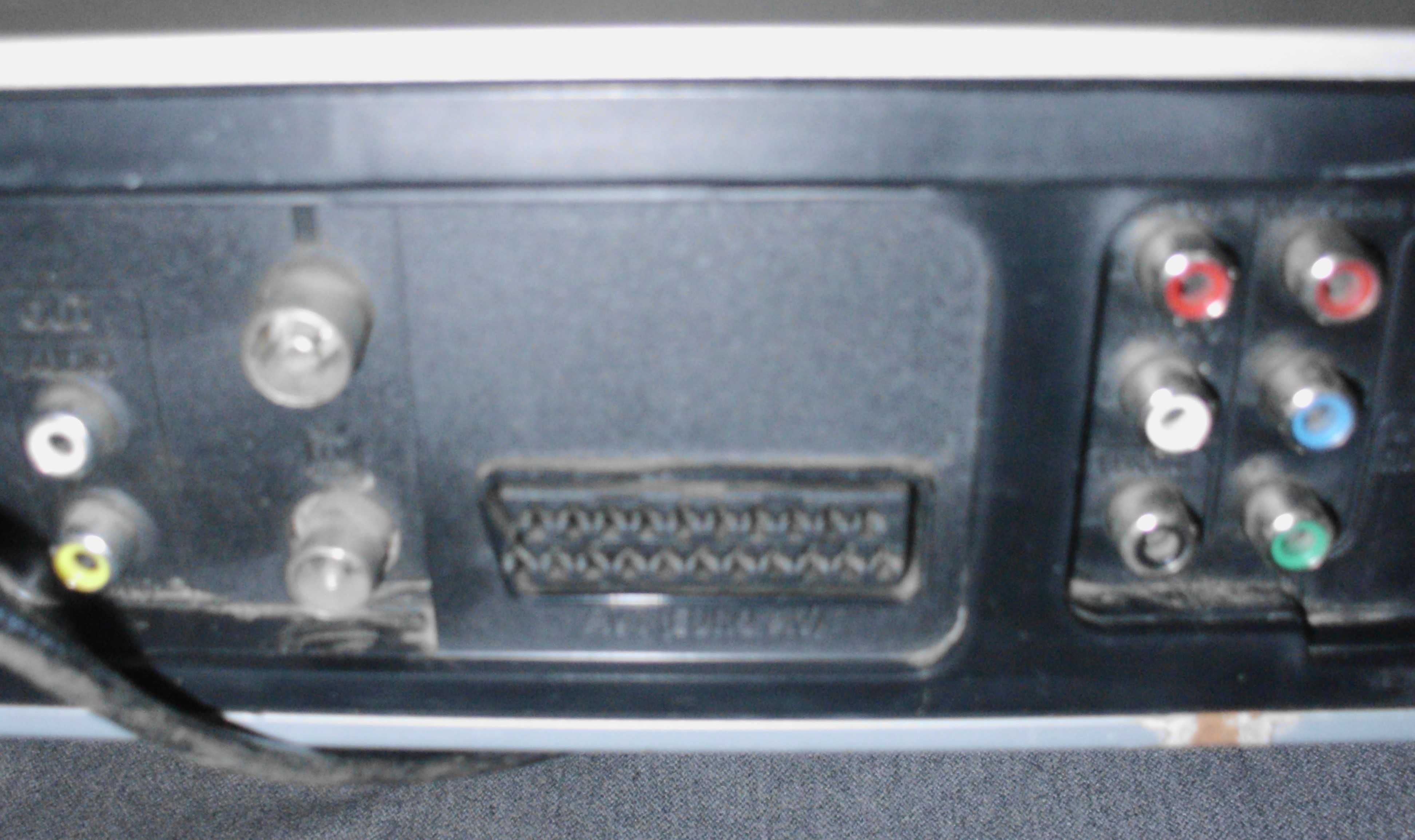 видеомагнитофон Samsung V5500 VCR & DVD player