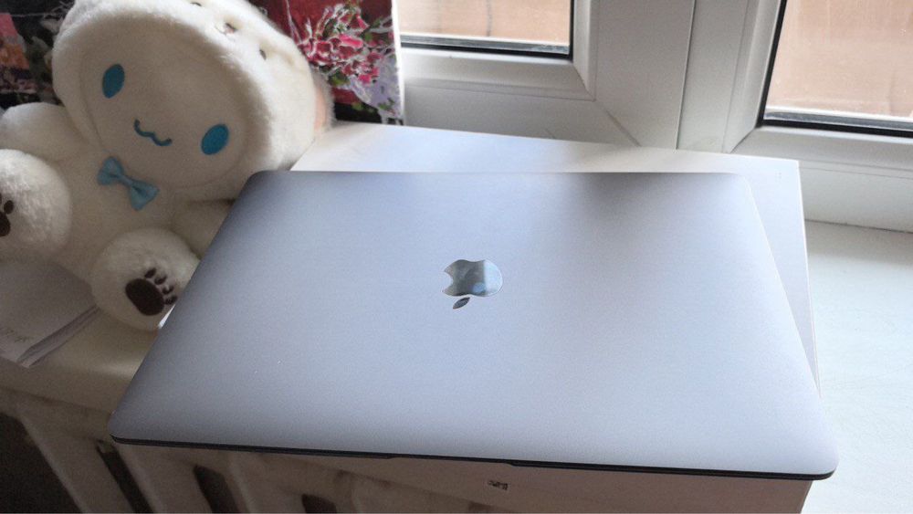 Macbook air M1 2020 8/256