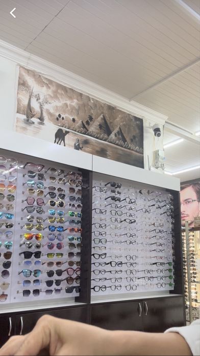 Срочно продам полку для очков