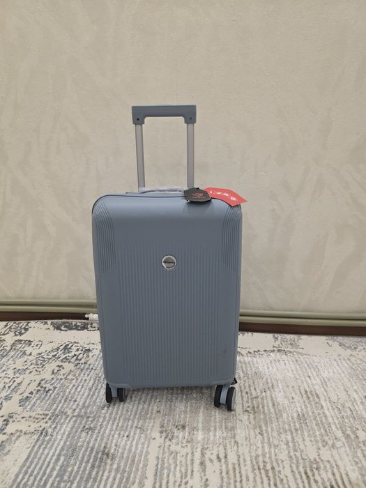Продам НОВЫЙ ДОРОЖНЫЙ  Чемодан