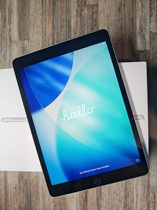 Като нов iPad 9 64 GB WiFi Silver