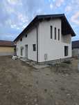 Casa noua turcinesti 200 metri de podul Jiului