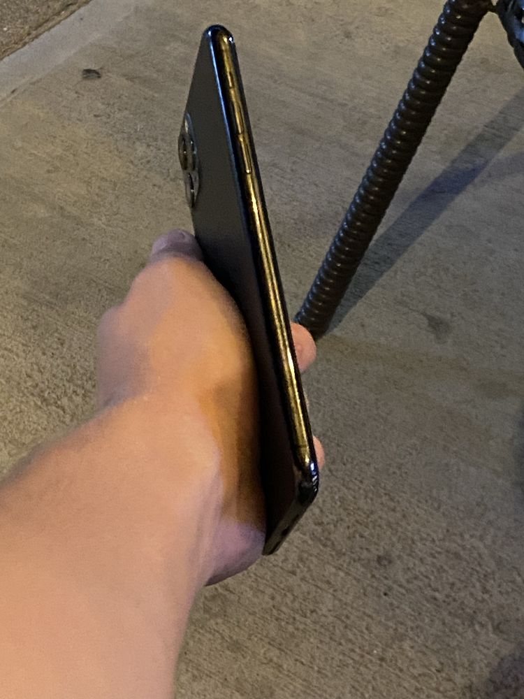 Iphone 11 pro max 256gb sotiladi