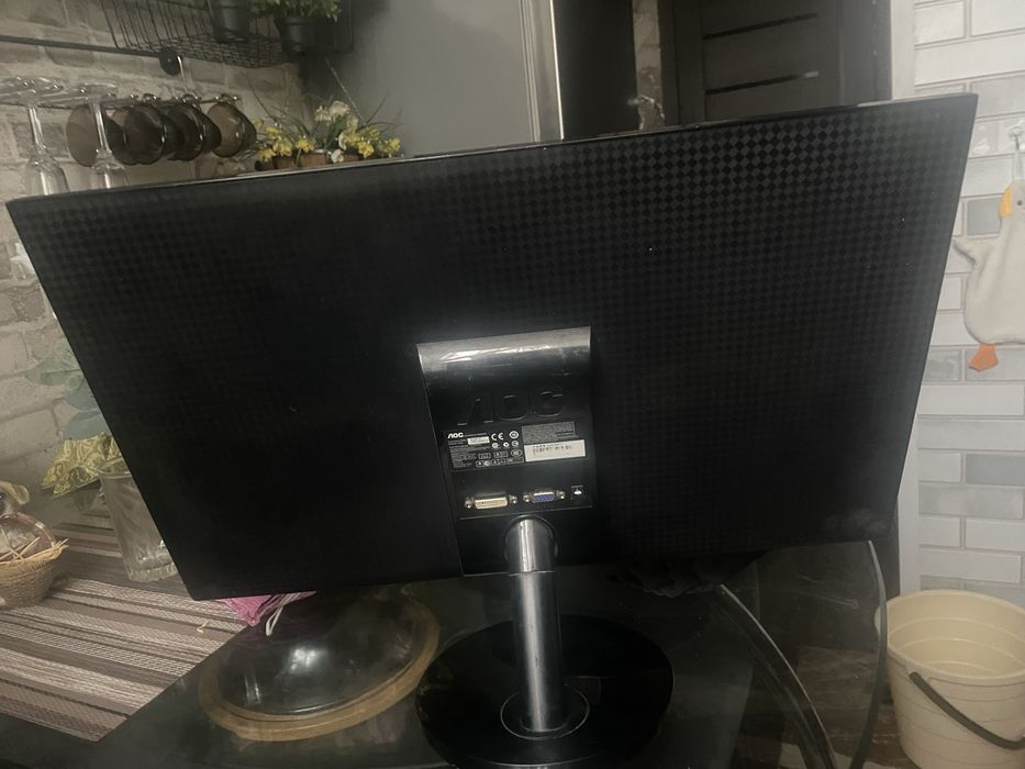 Монитор AOC в хорошем состоянии 60 GhZ