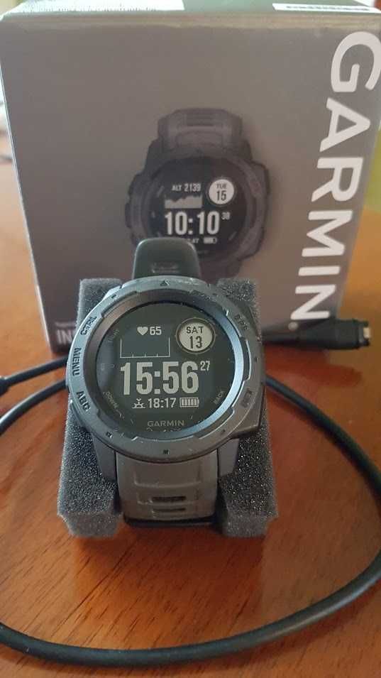 Garmin Instict Black