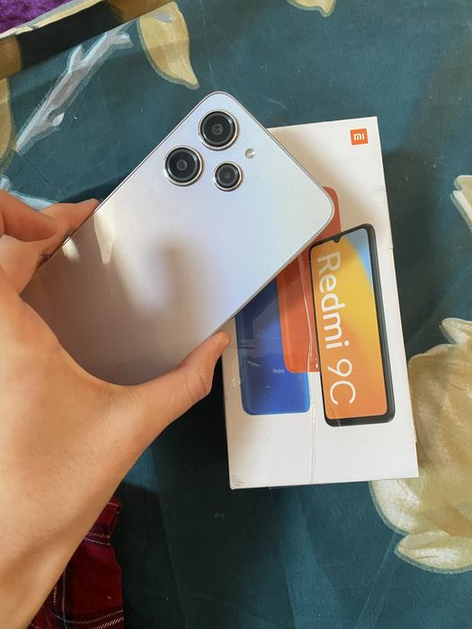 Redmi 12 в хорошем состоянии.