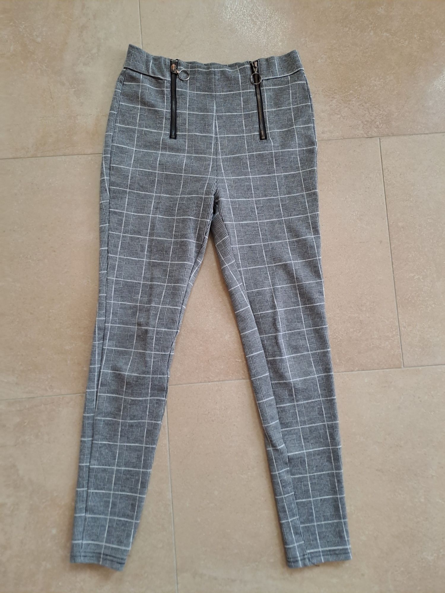 Pantaloni Stradivarius mar M