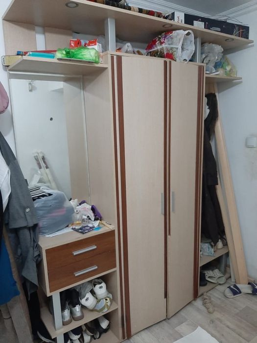 Прихожая продается