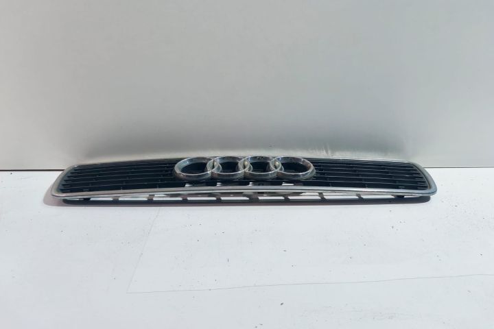 Grila capota 8G0853651G Audi 80 8C/B4