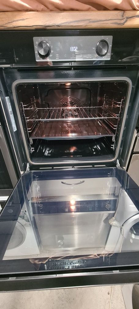 Като Нова Фурна за вграждане Gorenje 77л