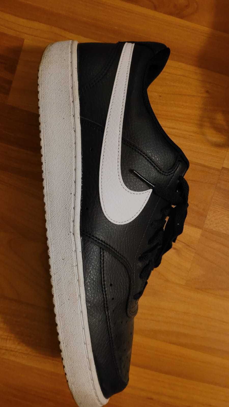 Ghete Nike  marime 46 stare foarte buna