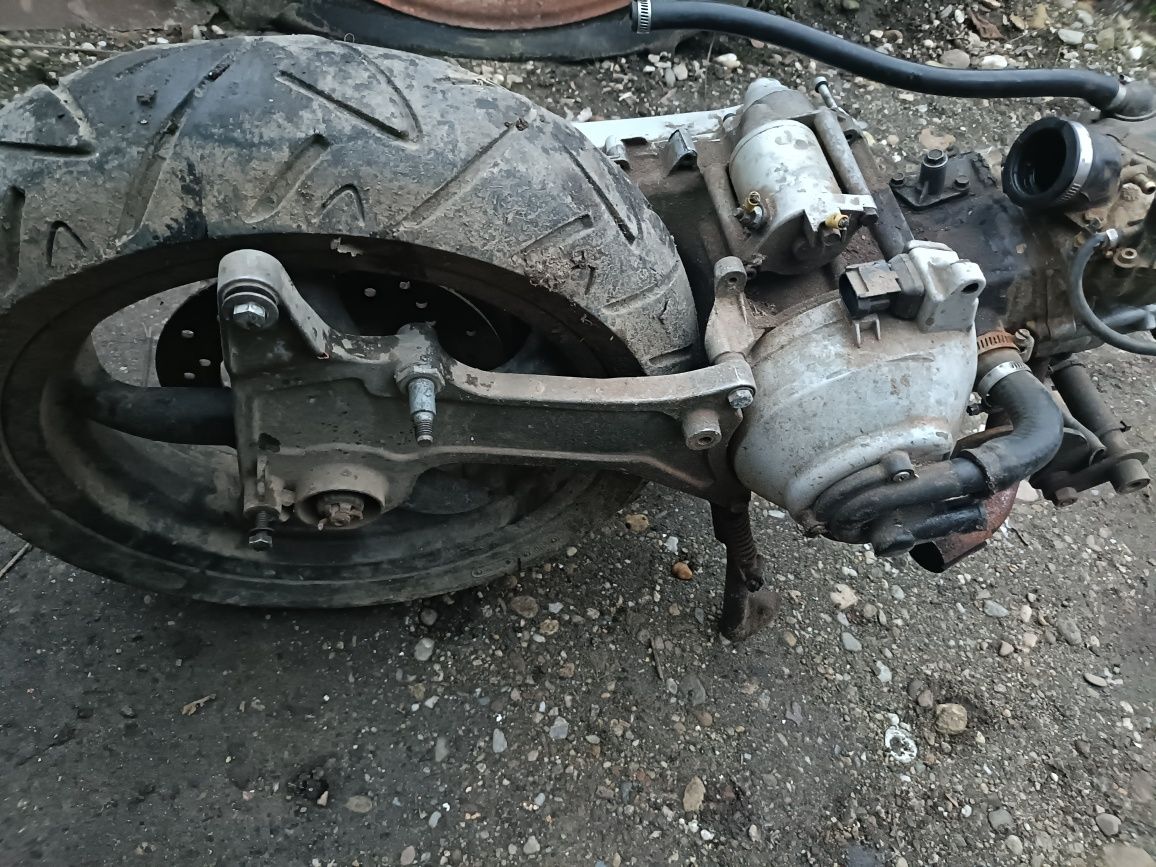 Motor Piaggio,piese mobra  ,babeta