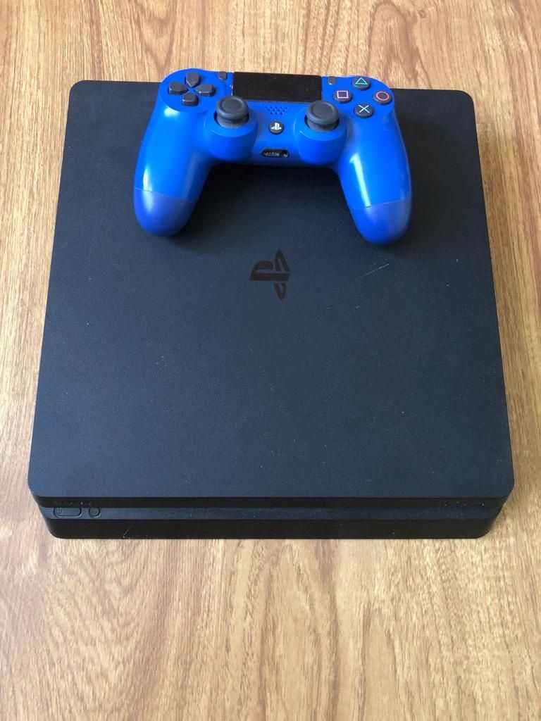 Sony PlayStation 4