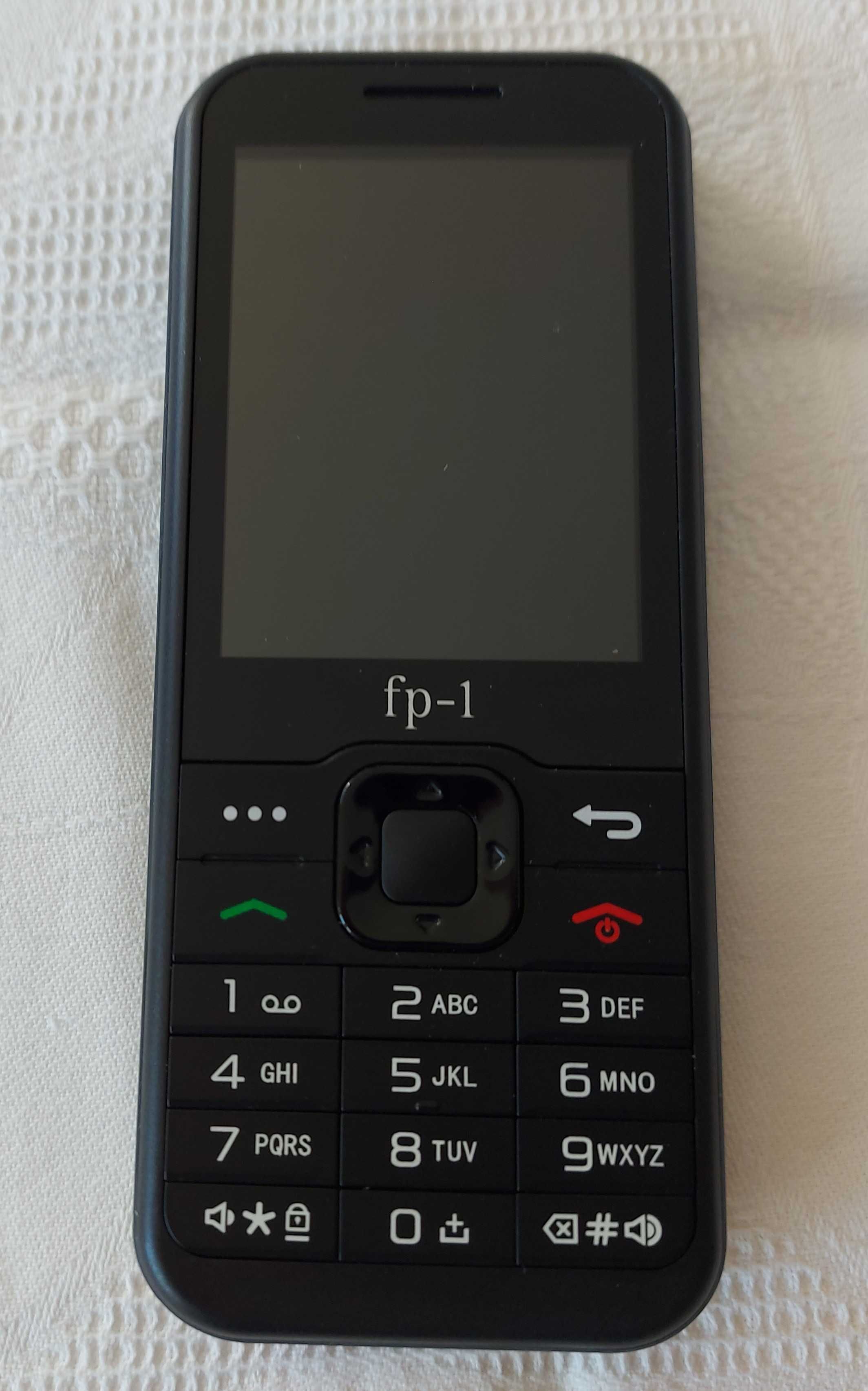 Мобилен телефон FP-1 France - нов, с бутони