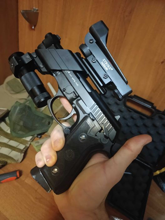 Taurus PT92 Co2 de la KWC SET complet