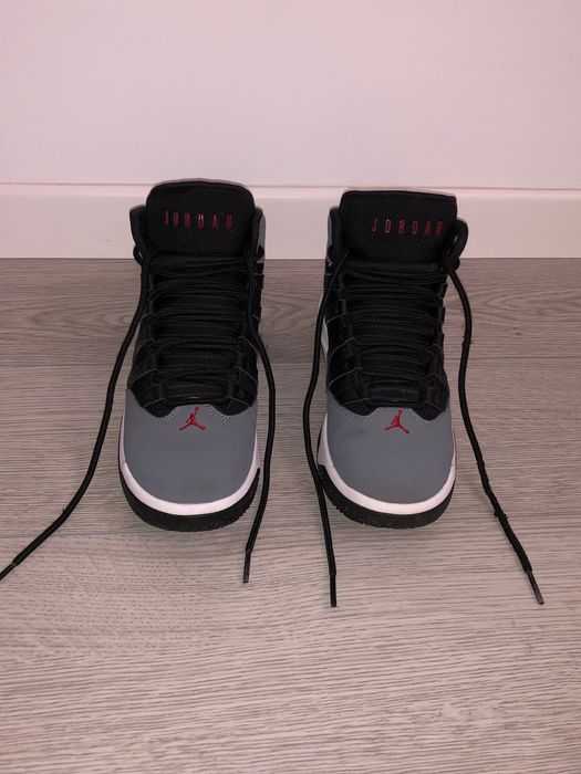 Nike Jordan Max Aura